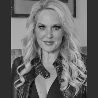 Abbi Glines